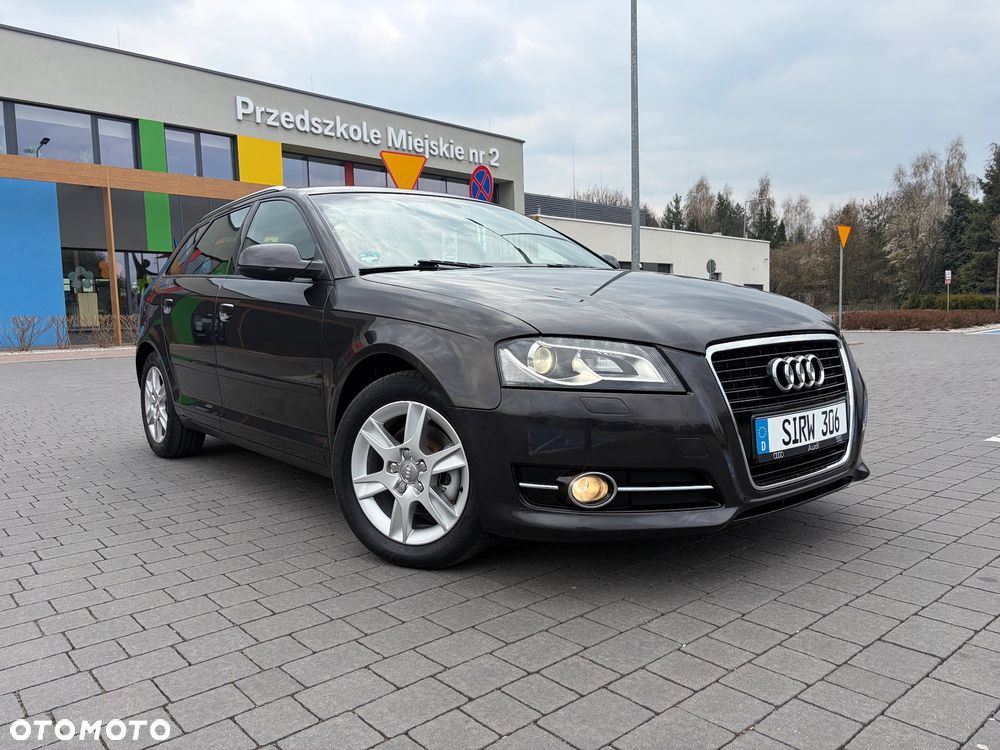 Audi A3 Sportback - 2