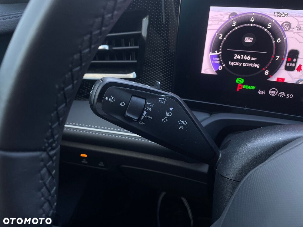 Volkswagen Passat Variant 1.5 TSI ACT mHEV Business DSG - 24
