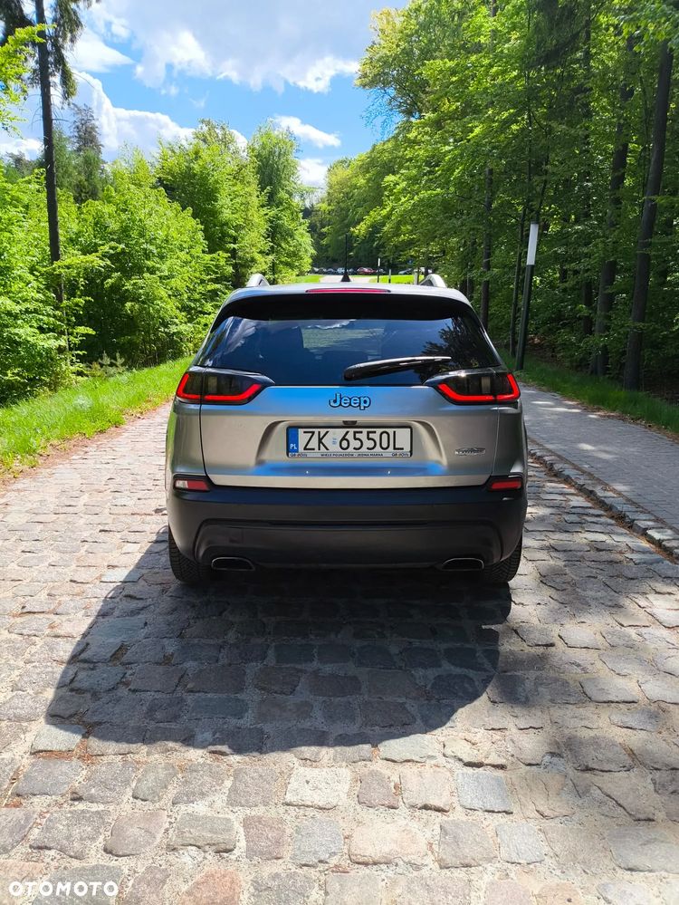 Jeep Cherokee - 8
