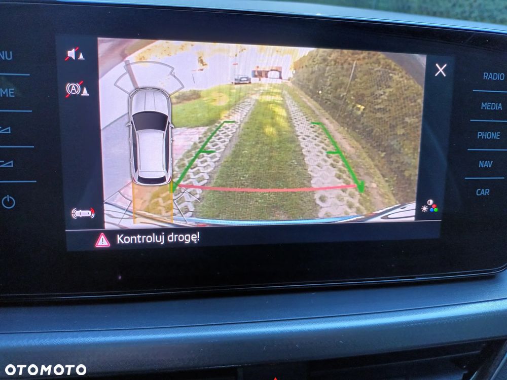 Skoda Kamiq 1.5 TSI DSG Clever - 18