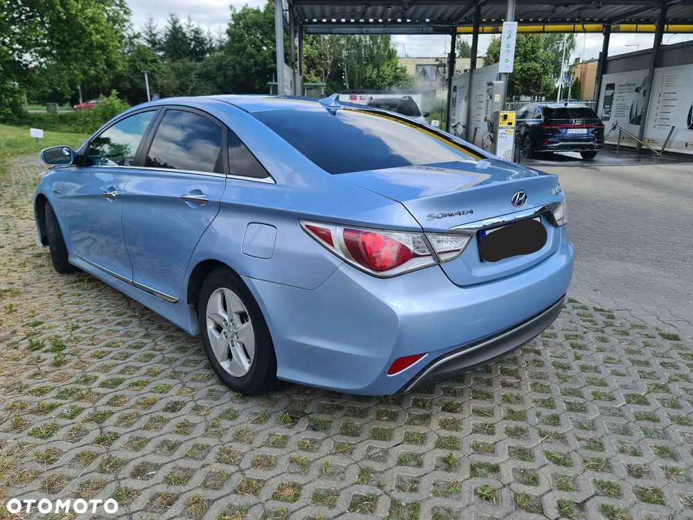 Hyundai Sonata - 6