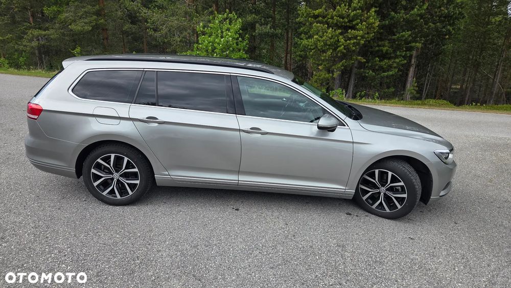 Volkswagen Passat - 5