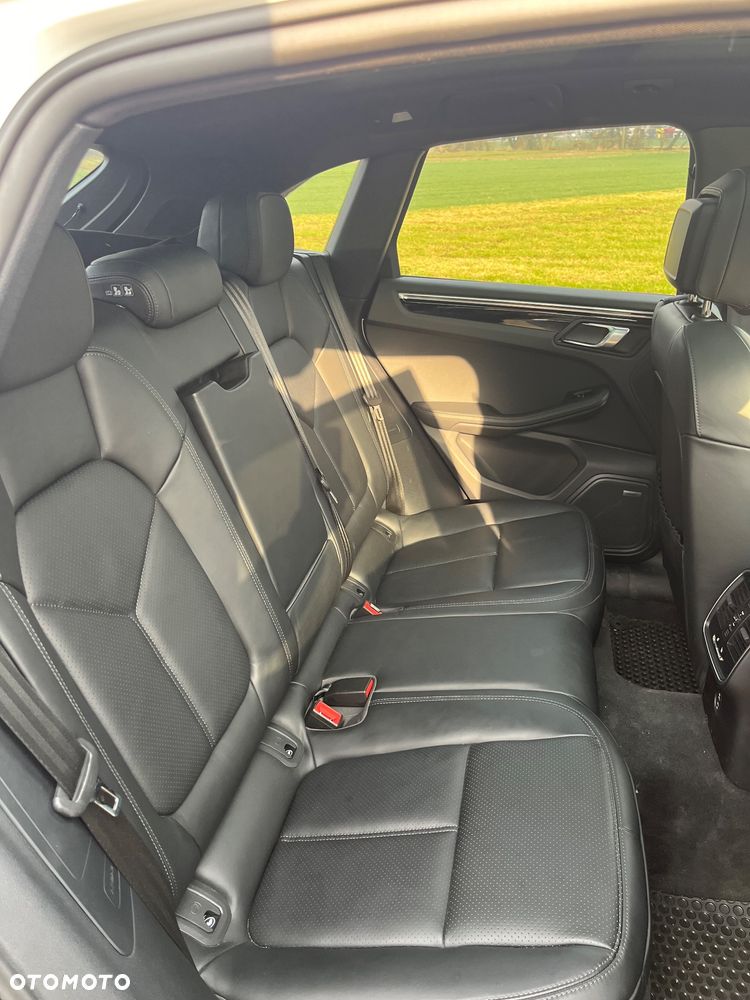 Porsche Macan - 17