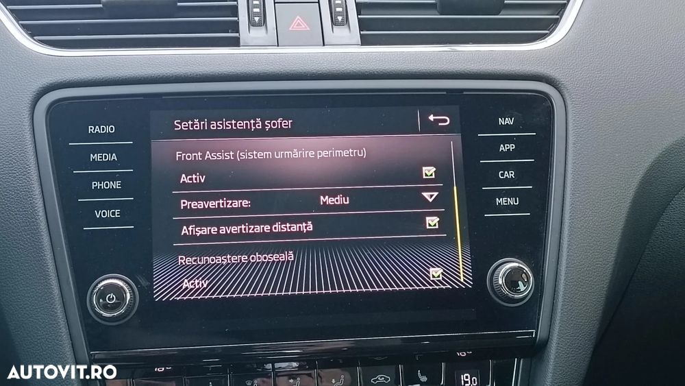 Skoda Octavia 2.0 TDI DSG Soleil - 23