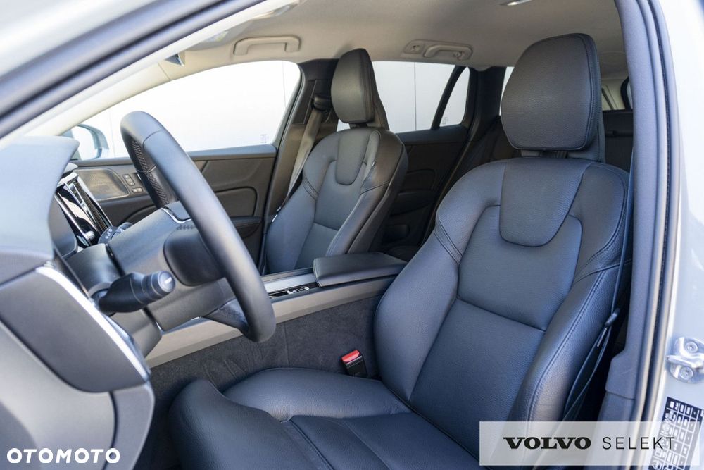 Volvo V60 Cross Country - 8