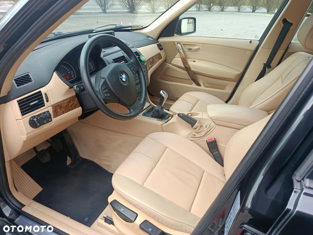 BMW X3 xDrive20d - 17