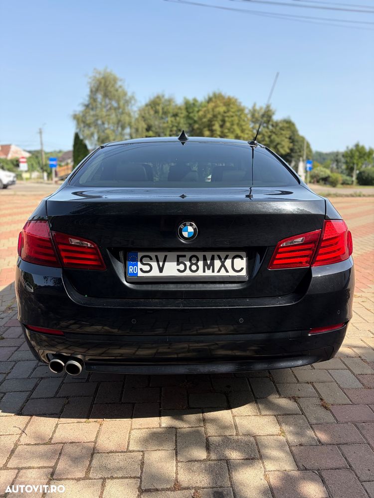 BMW Seria 5 520d Aut. - 13