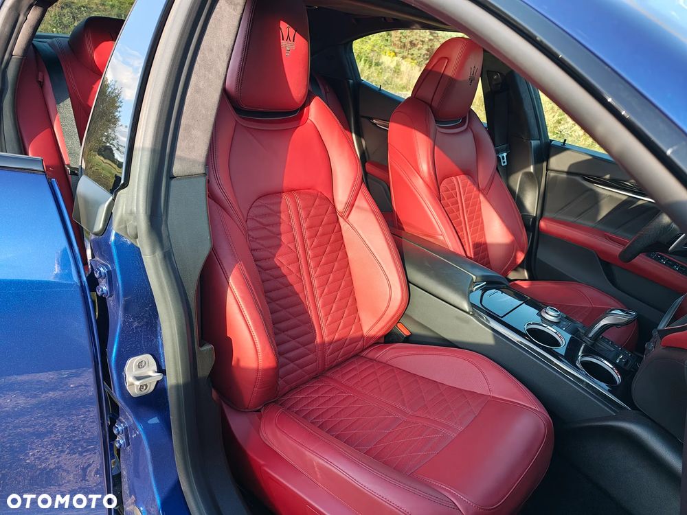 Maserati Ghibli Modena S Q4 - 25