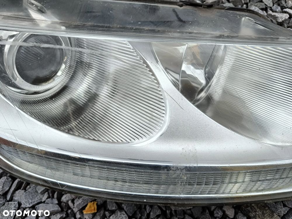 VW PHAETON LAMPA PRZEDNIA XENON PRAWA UCHWYTY OK - 3