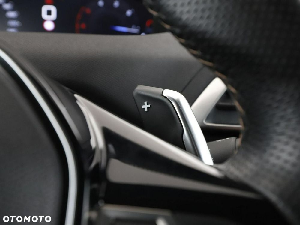 Peugeot 5008 1.6 BlueHDI Allure S&S EAT6 - 33