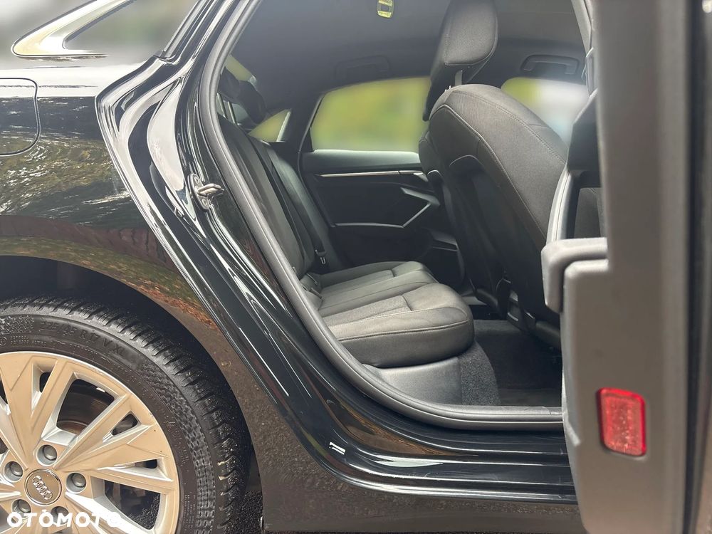 Audi A3 Limousine 35 TFSI mHEV S tronic - 17