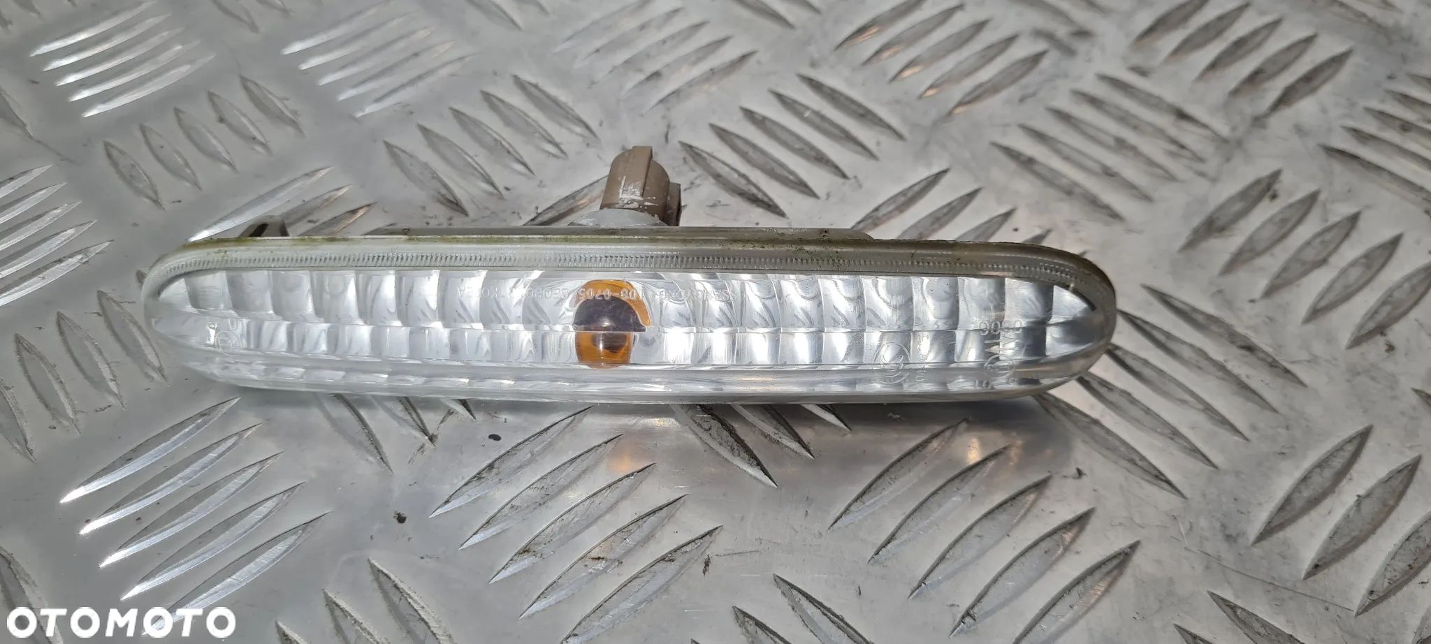SsangYong Actyon Kierunkowskaz Błotnika Przód - 1