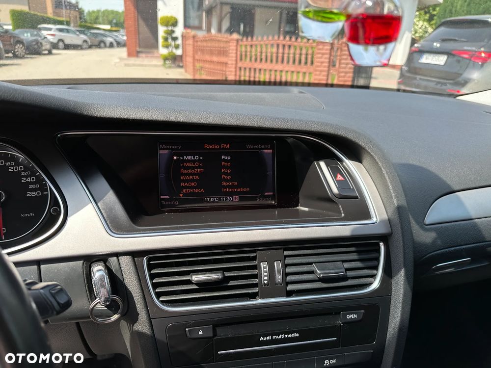 Audi A4 Limousine - 12