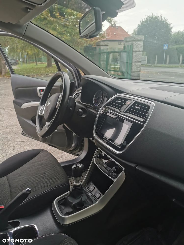 Suzuki SX4 - 12