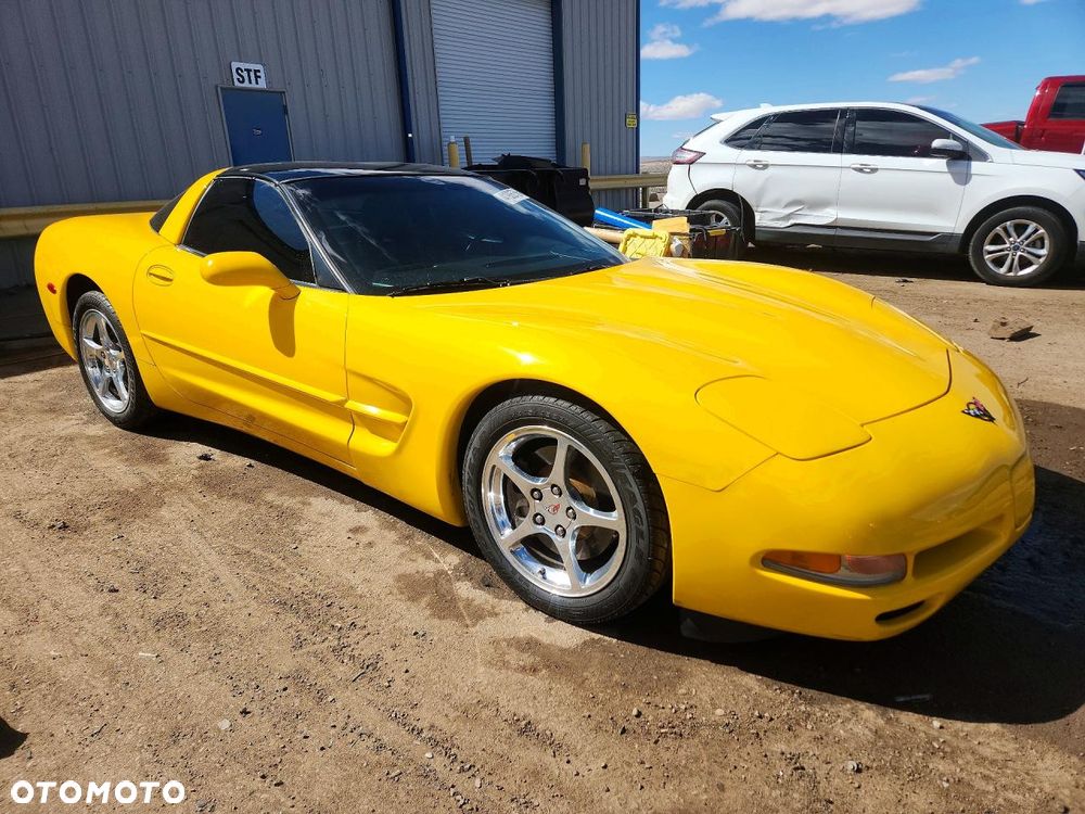 Chevrolet Corvette - 1