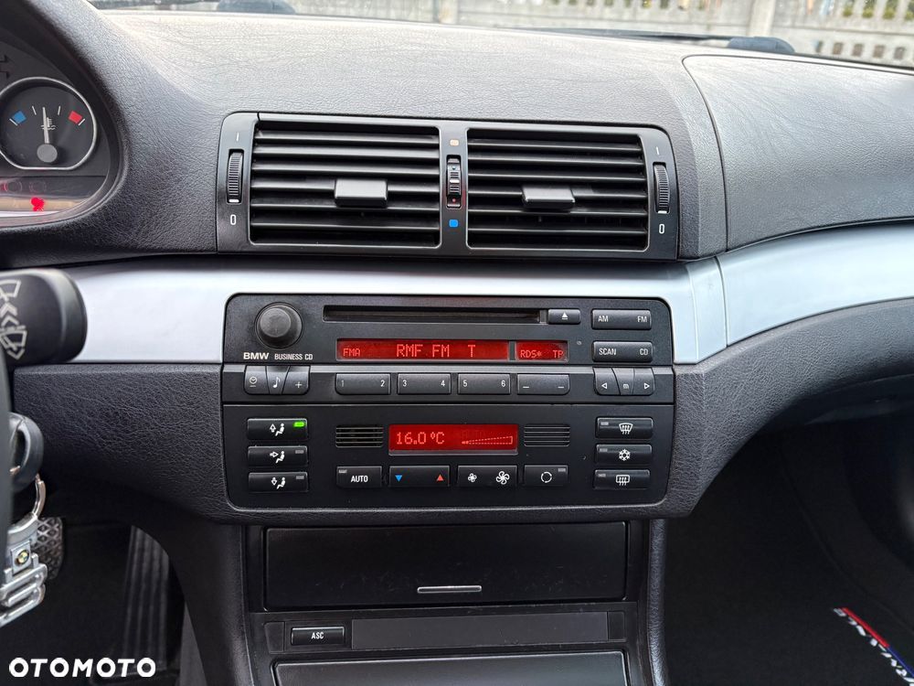 BMW Seria 3 323i - 37