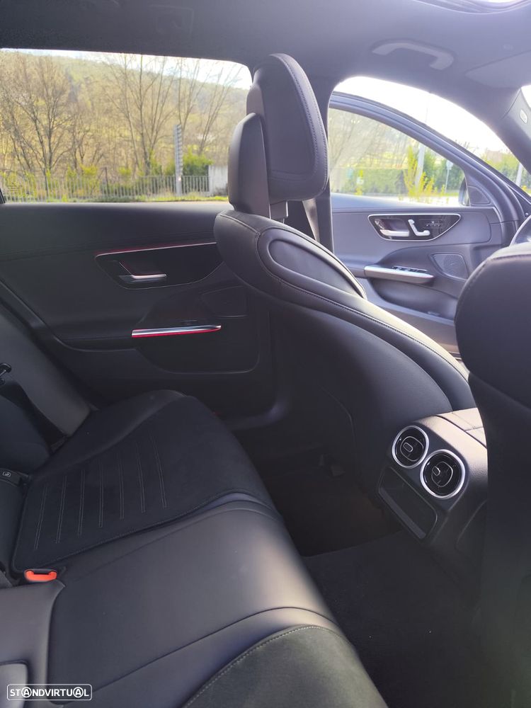 Mercedes-Benz C 300 d AMG Line - 21