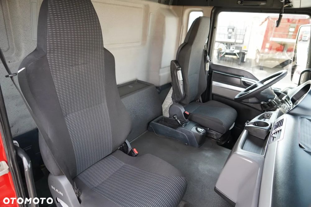 MAN TGS 41.480 / 8X8 / WYWROTKA TYLNOZSYPOWA / KH KIPPER / AUTOMAT / EURO 6 - 36