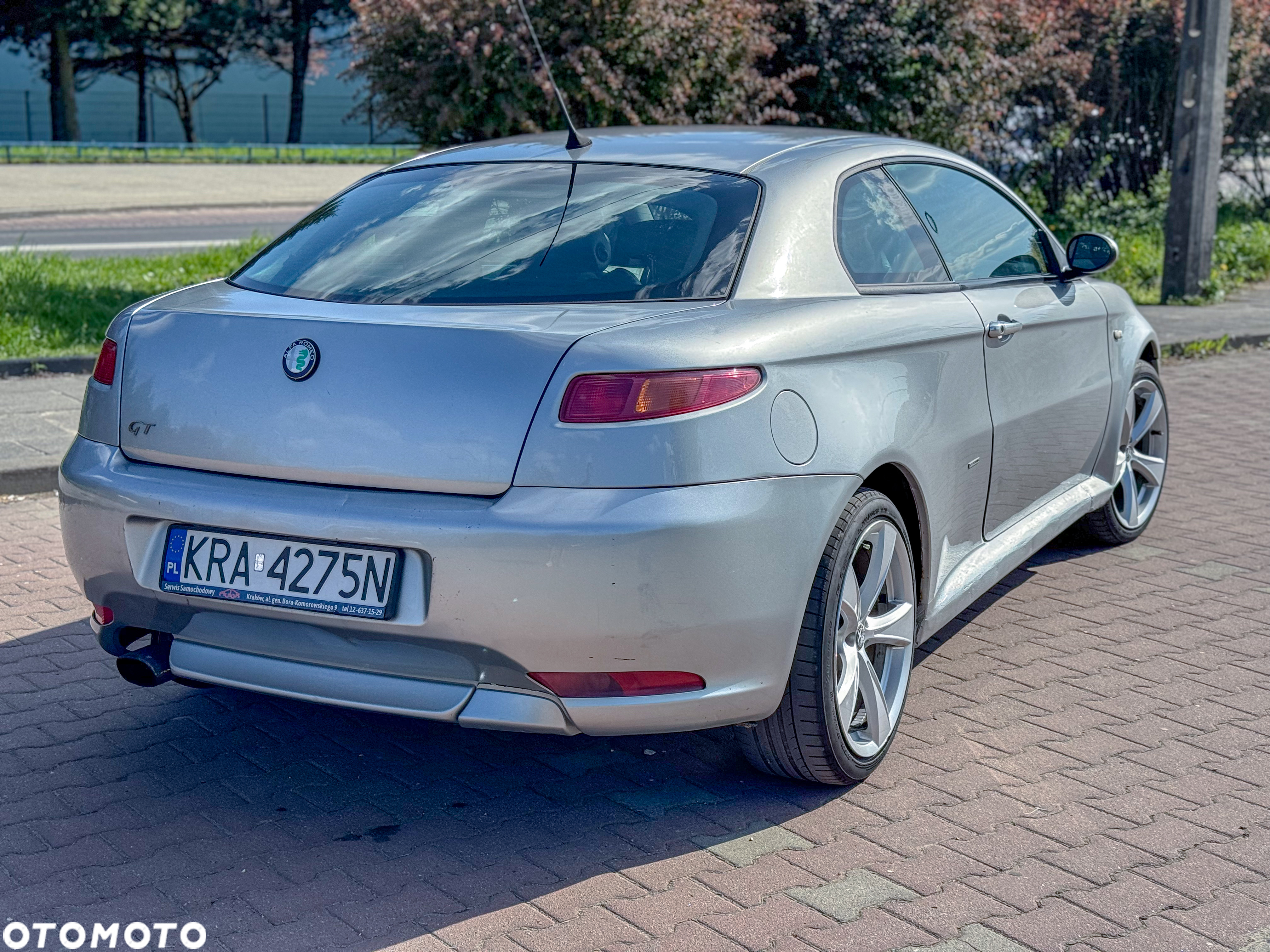 Alfa Romeo GT 1.9 JTD M-Jet DPF Distinctive - 8