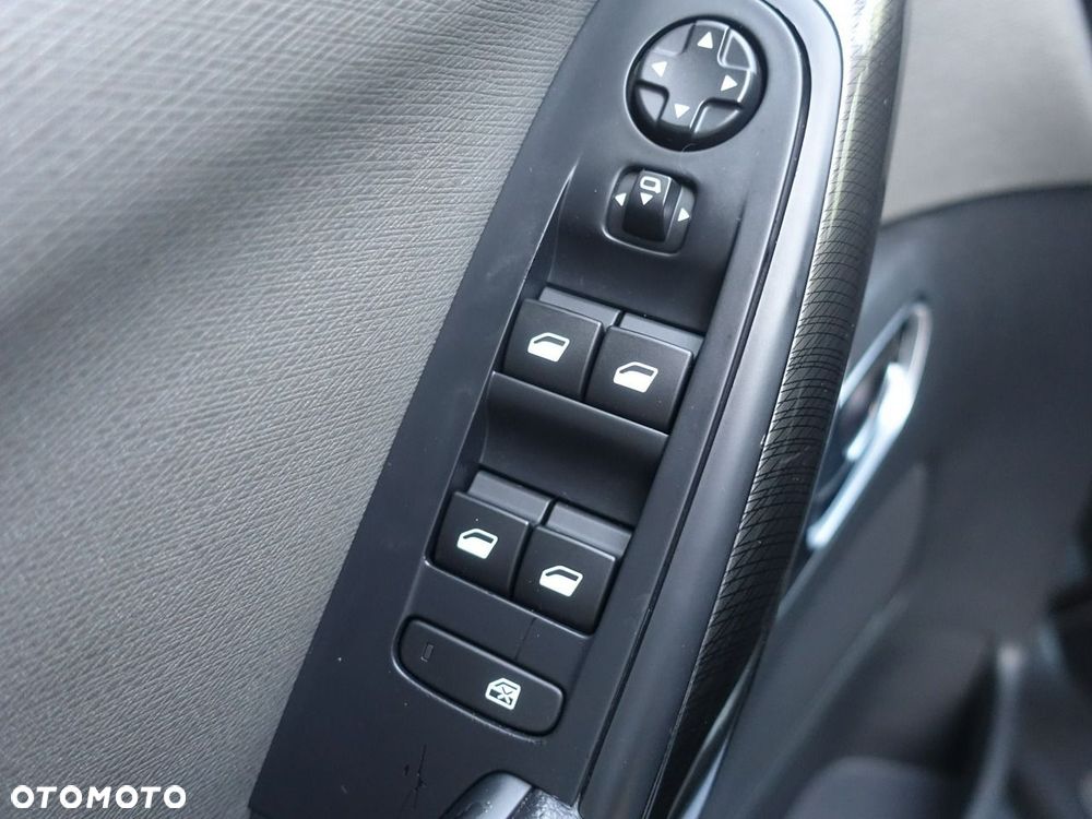 Citroën C4 Picasso e-HDi 115 ETG6 Exclusive - 30