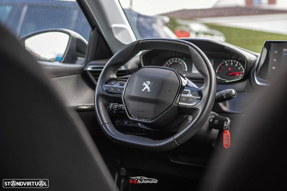 Peugeot 208 1.2 PureTech Active - 19