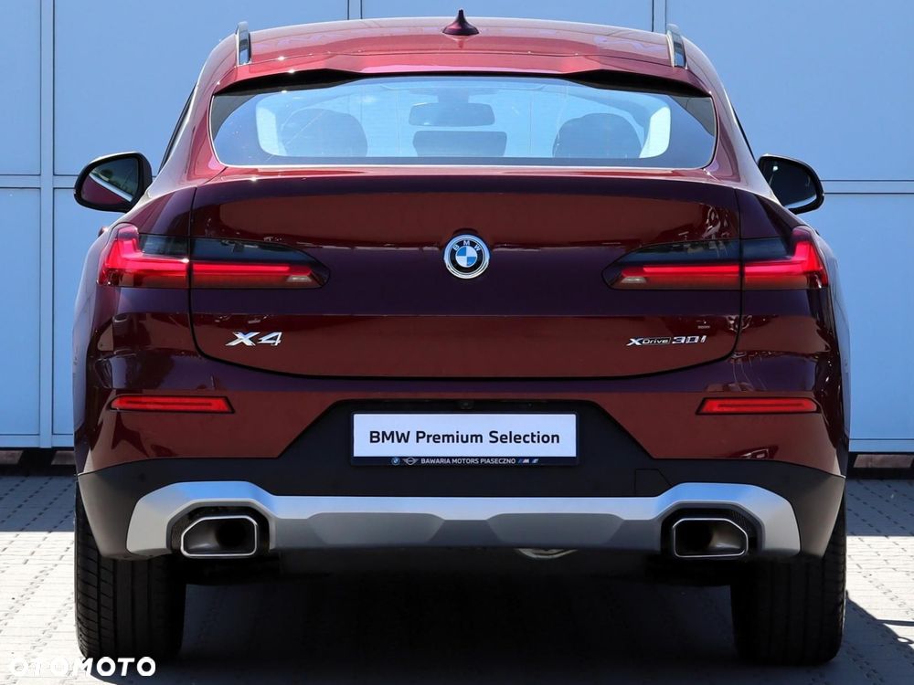 BMW X4 - 11