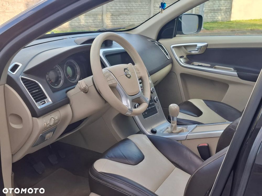 Volvo XC 60 D5 AWD Summum - 18