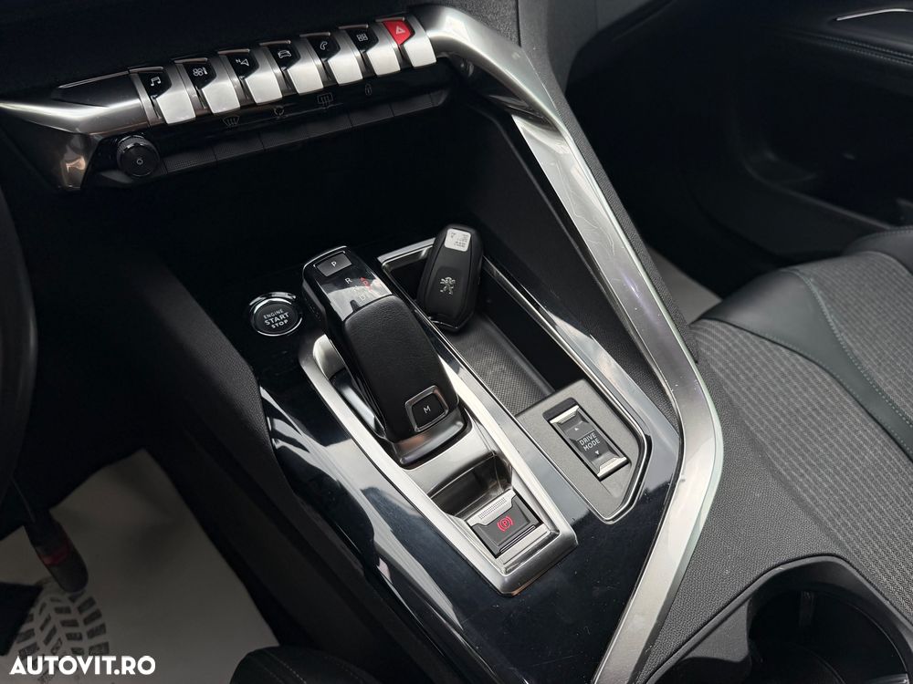 Peugeot 3008 BlueHDi 130 Stop & Start EAT8 Allure - 16