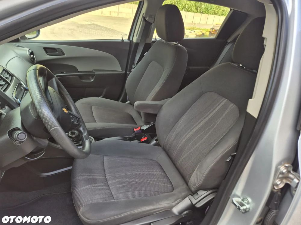 Chevrolet Aveo - 19