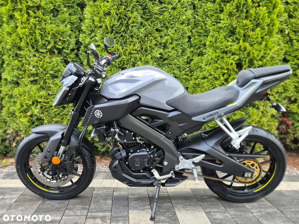 Yamaha MT - 5