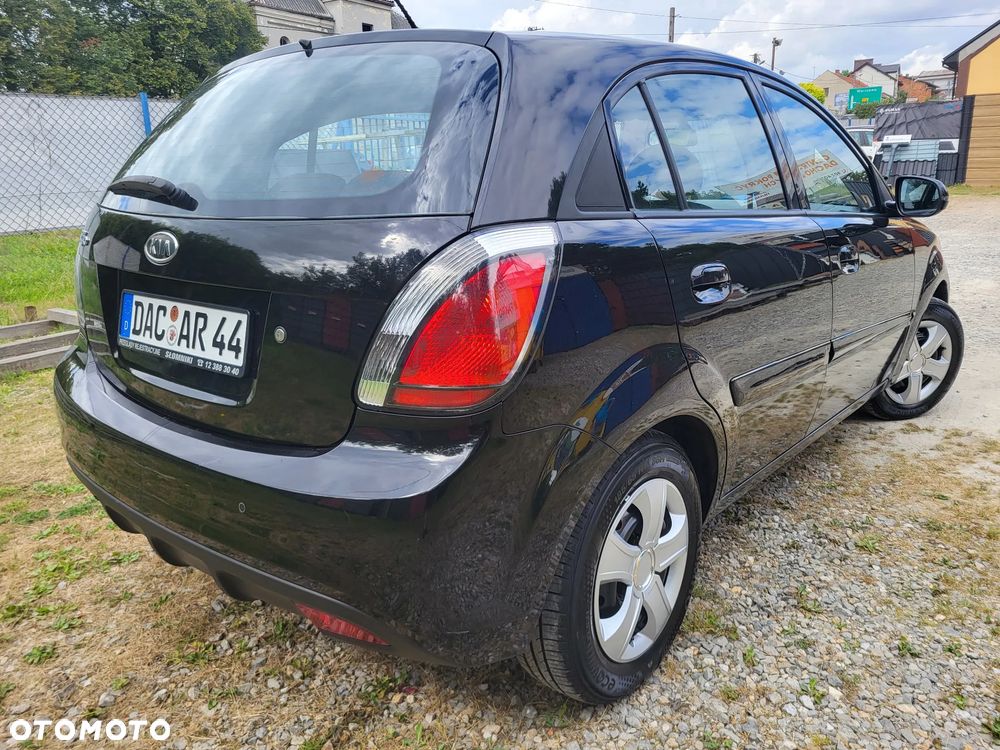Kia Rio 1.4 Spirit - 12