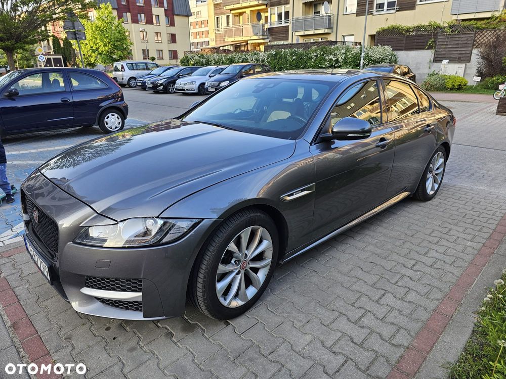 Jaguar XF 2.0 i4D AWD Portfolio - 2