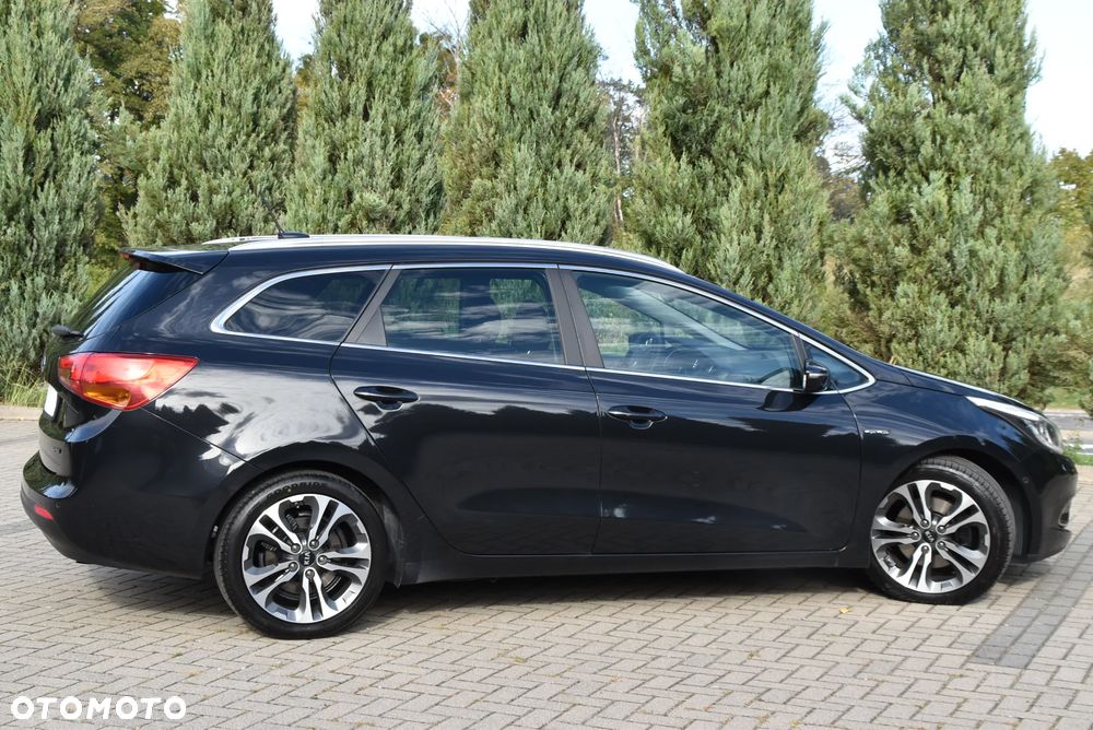 Kia Ceed - 4