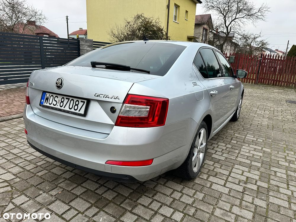 Skoda Octavia 1.6 TDI Style DSG - 7