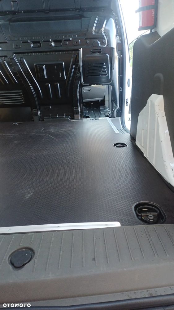 Ford Transit Connect - 24