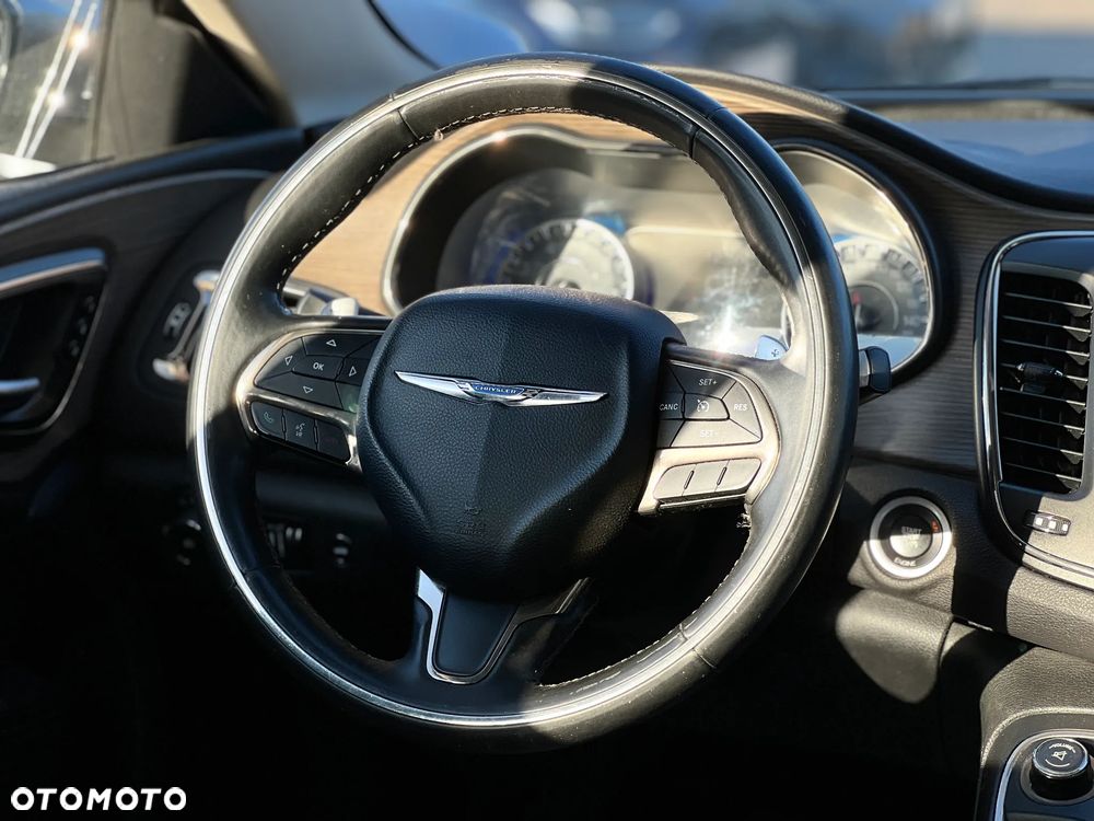 Chrysler 200 - 23