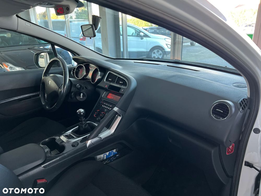 Peugeot 3008 1.6 HDi Trendy - 30