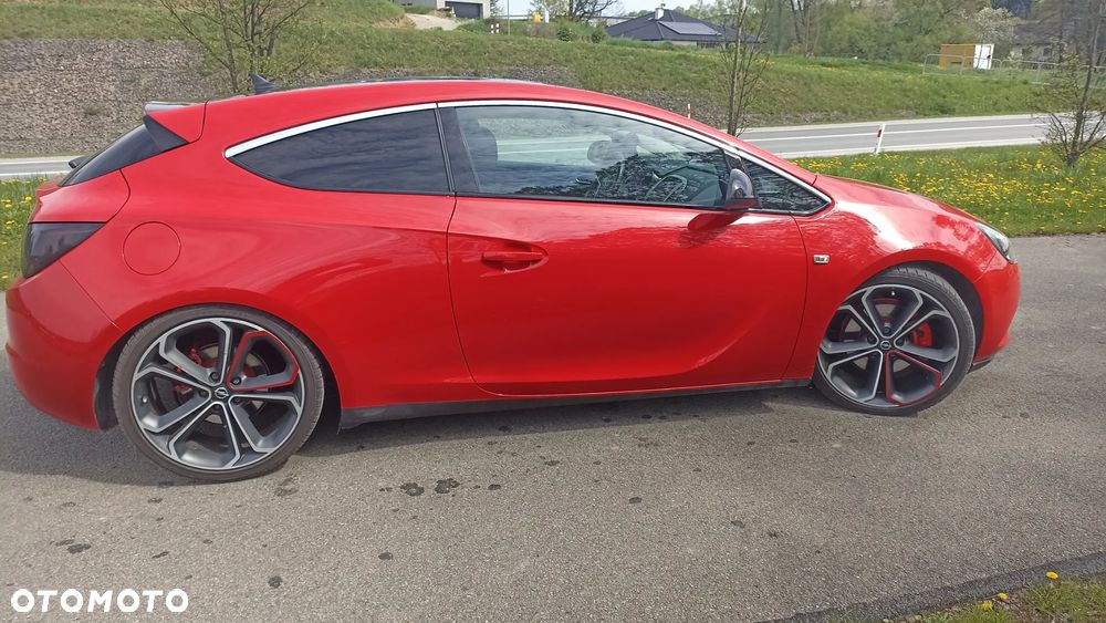 Opel Astra IV GTC 1.4 T Sport S&S - 14