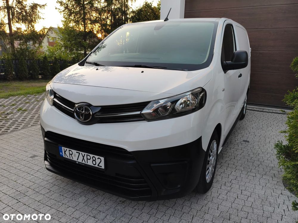 Toyota Prace - 1