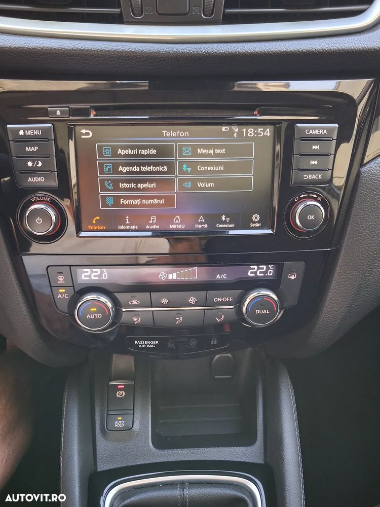 Nissan Qashqai 1.3 DIG-T N-CONNECTA - 11