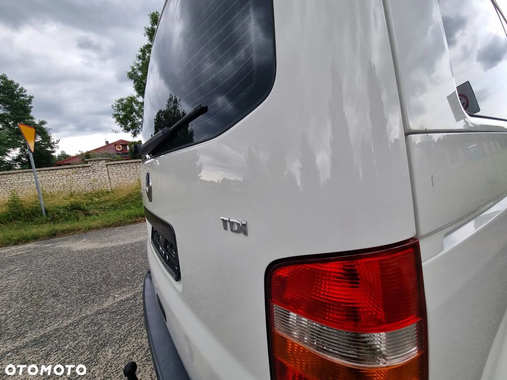Volkswagen Transporter - 2