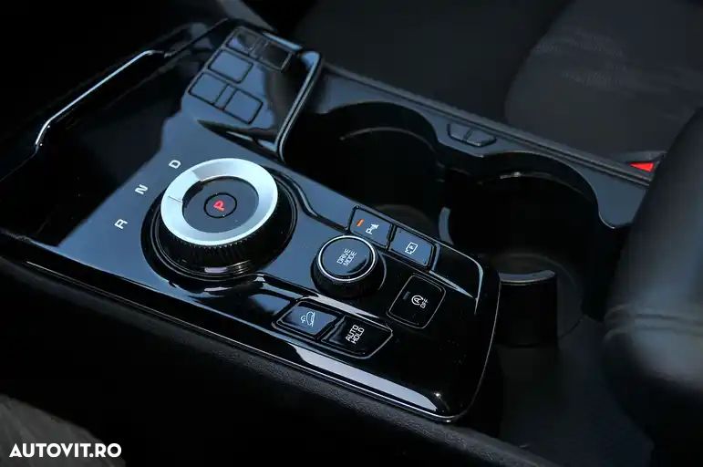 Kia Sportage 1.6 CRDI AWD Eco-Dynamics+ (48V M-H) DCT Black Edition - 16