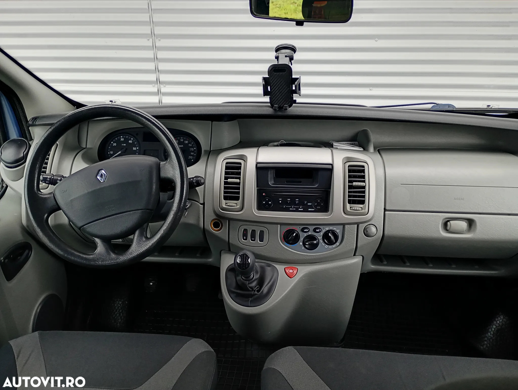 Renault Trafic - 9
