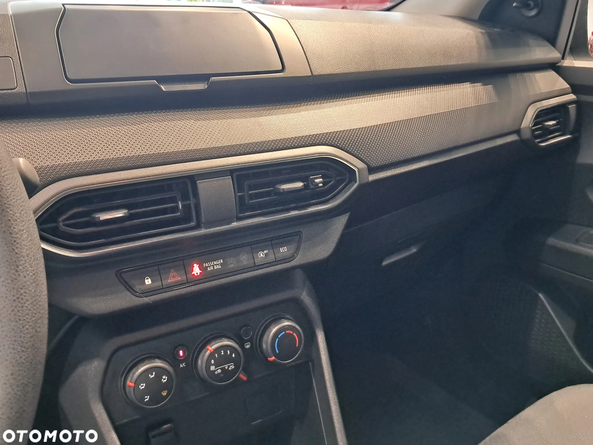 Dacia Sandero - 17