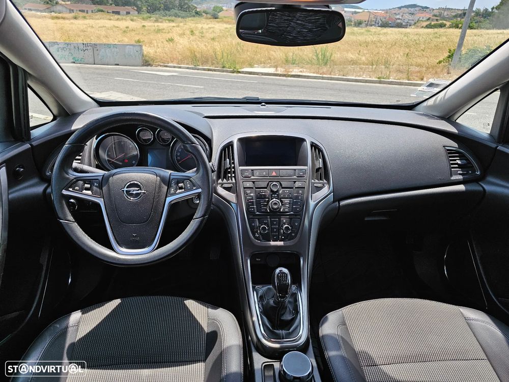 Opel Astra 1.7 CDTI Cosmo - 8