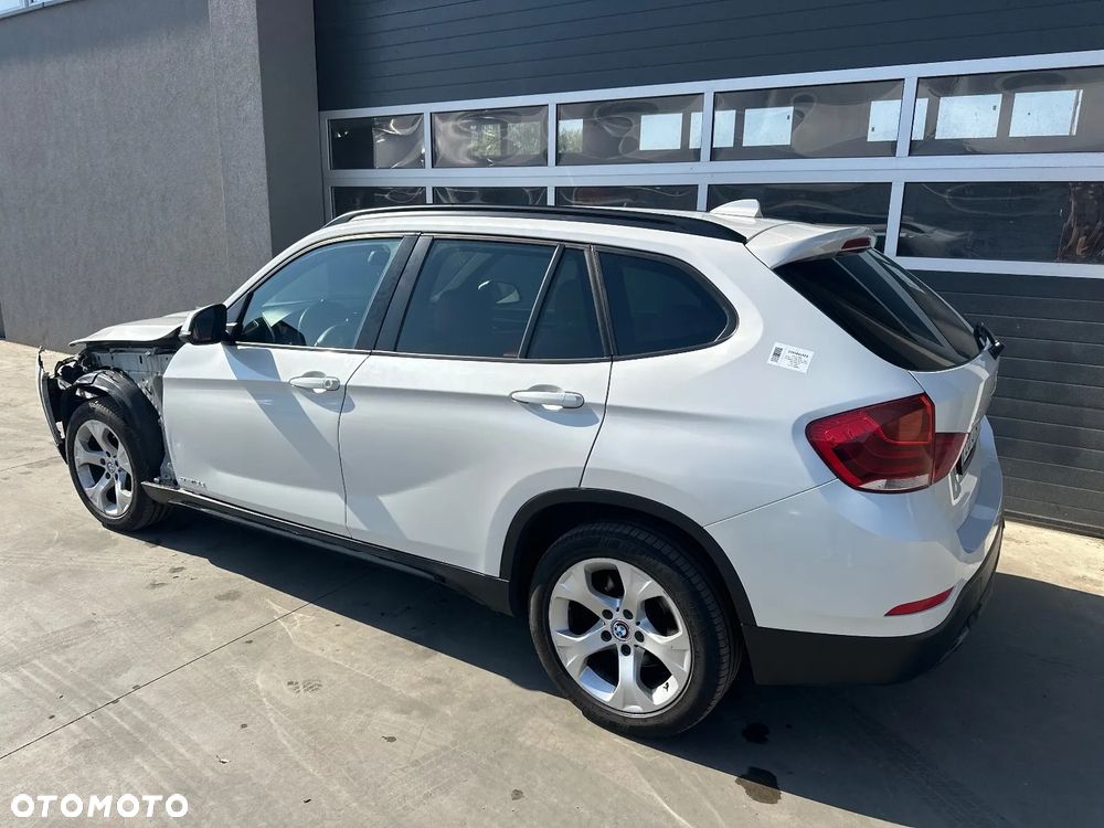 BMW X1 sDrive18d xLine - 8