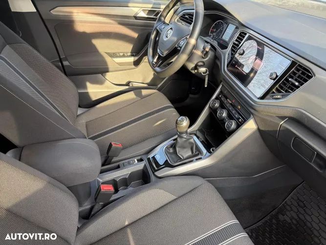 Volkswagen T-Roc 1.0 TSI Base - 12