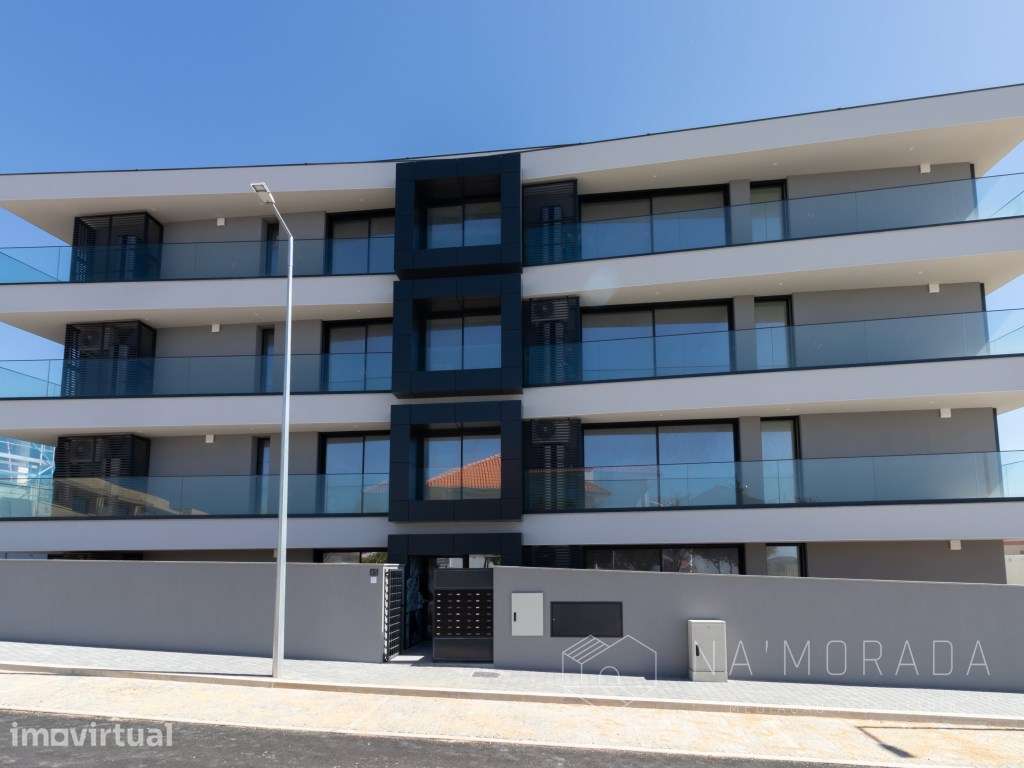Apartamento T2 com Terraço A 400 Metros da Praia - Grande imagem: 5/48
