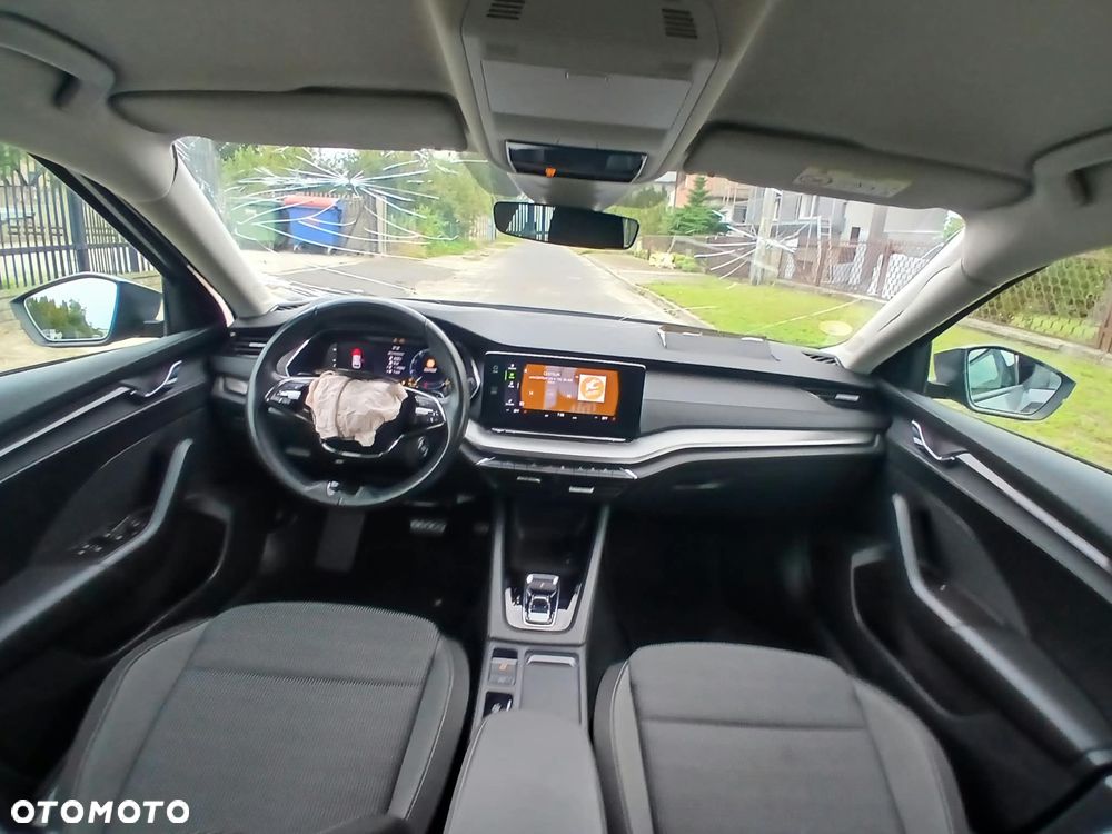 Skoda Octavia 2.0 TDI Sportline DSG - 27