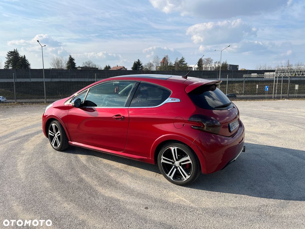 Peugeot 208 1.6 THP GTi - 4